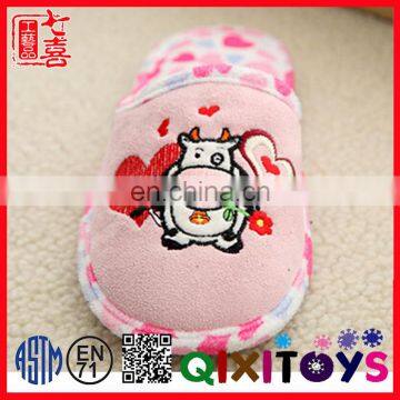 2016 new design hotsale small MOQ winter slipper nude girl picture indian men and women slipper