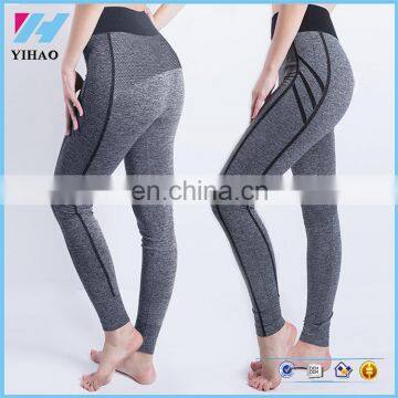 2016 Wholesale custom yoga wear black glossy leggings for women