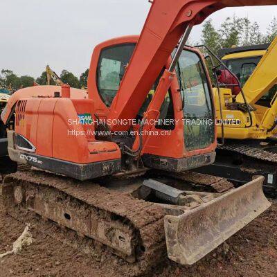 cheap price almost new used excavators Doosan DX75/ 80/60 300 strong power digger machine for energy and mining second hand excavators