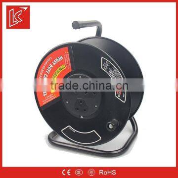heavy duty industrial retractable cable reel with 3 outlet sockets