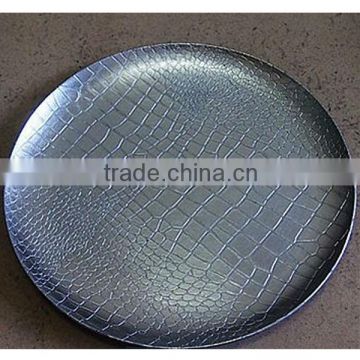 Decorative plastic round serving tray