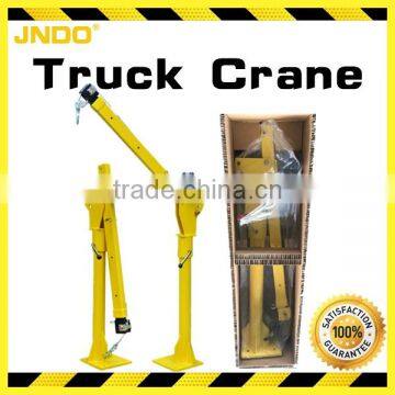 Electric power pickup-mounted crane with honeycomb carton packing