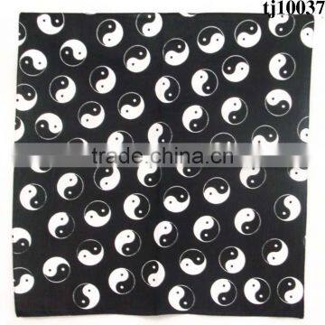 New Eight Diagrams black and white kerchief in reasonable price