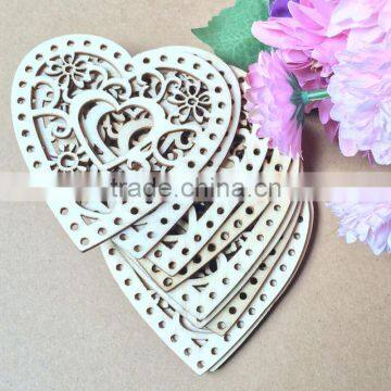 Factory Direct Sale Decoration Wood Heart Shape With Holes Crafts photo-3