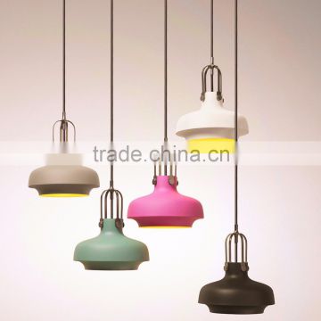 A Sparying Metal Pendant Lamp for Decorative Lighting