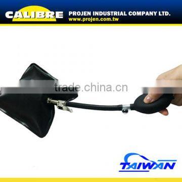 CALIBRE Air Wedge Hand pumped Use with Lock-out Kit Airbag Wedge Locksmith Tool