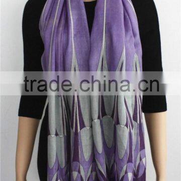 Light Wool and Silk Blended Scarf photo-3