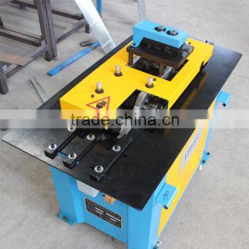 Good Price Multifunctional Pittsburgh Lock Forming Machine , Square Duct Machine , Duct Making Machine photo-4