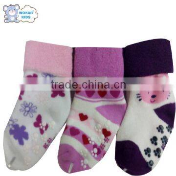 Wholesale good handfeel Lovely antislip floor socks