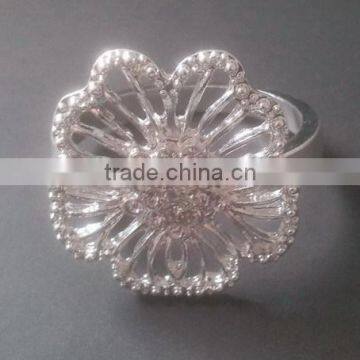 cheap metal flower napkin ring with rhinestones