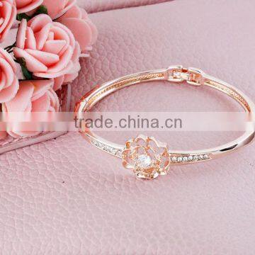 2016 Stylish Good Quality High-end Elegant Jewelry Hollow Out Flower Bracelet for Women photo-2