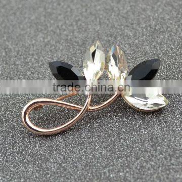 The New 2015 Leaf Shape Brooch Europe And The United States Process Both Men And Women Pin photo-6
