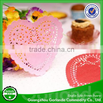 High Quality Romantic Food Grade FDA Colored Paper Sweet Heart Lace Doily