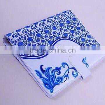 blue and white porcelain style diary cover