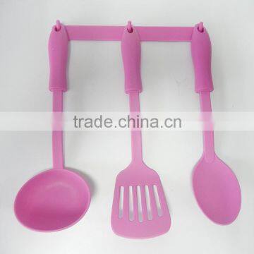 Nylon kitchen utensil set