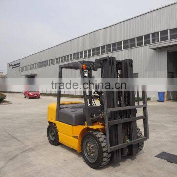 2.5 Ton Hydraulic Diesel Forklift With 3m Full Free Mast Work in Container