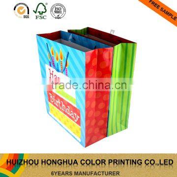 Manufacturer wholesale gloss lamination packaging paper gift bags with handles