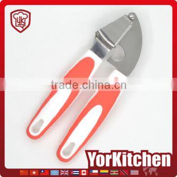 New design handle Amazon Hot Sale Garlic Press stainless steel Fruit and vegetable crusher