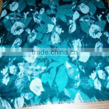 Beautiful Leaves Print Scarf 2013