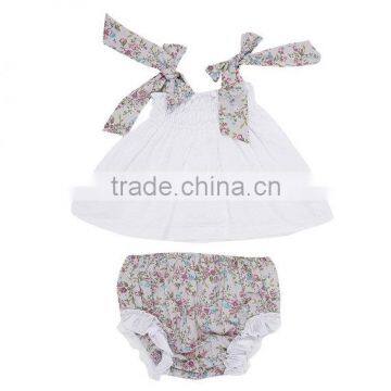 2017New Fashion Kids Girl Clothing Two Pieces Children Wholesale Floral Baby Clothes Set photo-2