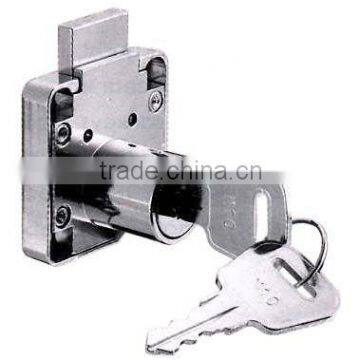 138-22 iron Drawer Lock