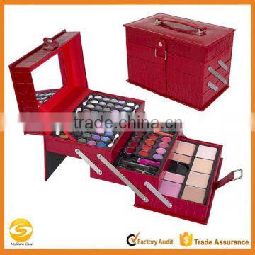 All-In-One Makeup Kit in Highly Fashionable Red Leather-look Train Case