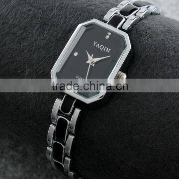 New style square shaped jelly watch silicone watch for women LD068