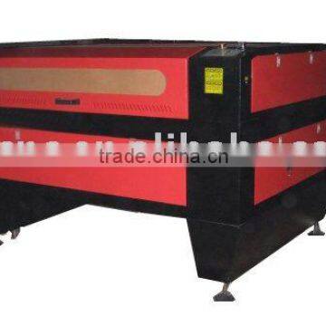 CO2 laser cutting machine