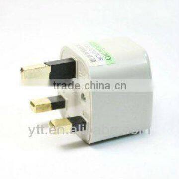 US/EU/Japan/Universal to UK 3-pin Travel Adaptor