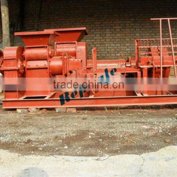 Clay brick making machine