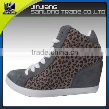 2015 Latest Design Fashion Women Branded Hidden Wedge Shoes