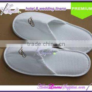 close-toe style, white cheap waffle spa slippers, washable waffle spa slippers with logo