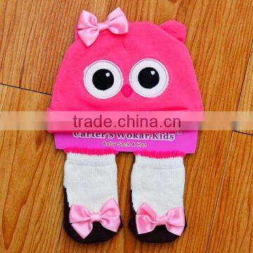 Soft touching hot selling cotton baby hat with socks