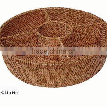 Candy & Fruit round rattan tray with dividers Hot new product for 2015