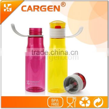 Hot selling flip lid plastic water bottle with staw