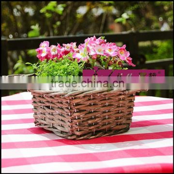 square split peeled with iron flower baskets pot