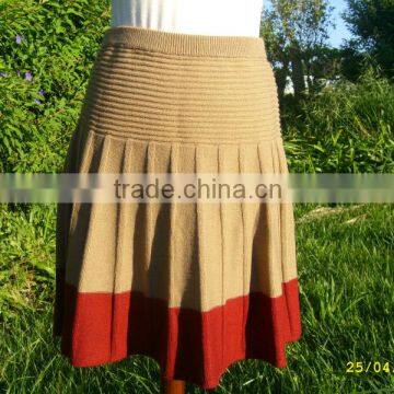 two color knitted skirt