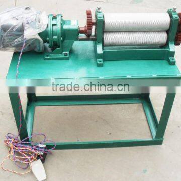 High quality and Easily operate bee wax foundation machine