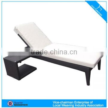 Modern design outdoor furniture rattan chaise lounge (CF698L)