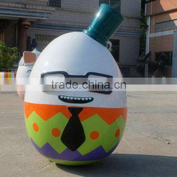 Fiberglass egg man mascot figurine for Easter or park decoration