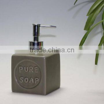 2015 New 3pcs Cute Ceramic Bathroom Accessories photo-4