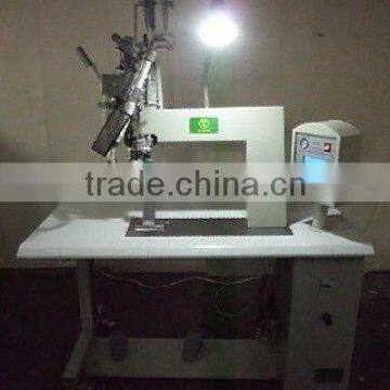 Rainwear seam sealing machine