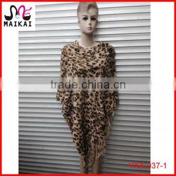 Elegant women's winter fashion animal print knitted pattern poncho