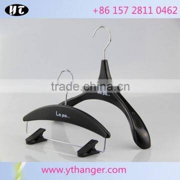 special shape hot sale matched sets plastic hanger for clothes