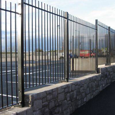 Entwickelt für Null Wartung | Dieser verzinkte Stahlzaun garantiert jahrelang wartungsfreies Funktionieren photo-2