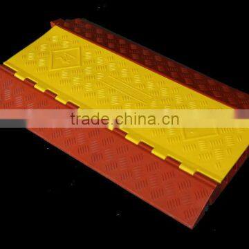 Top Quality and Easy Used 5 Channel Cable Protector From GuangZhou Factory photo-5