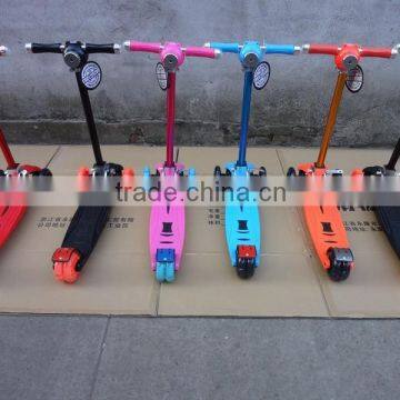 new model With MP3 flash pedal mini kick scooter