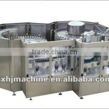 Plastic bottle carbonated drink filling machine (3-in-1)