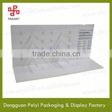 Manufacturer supplies elegant acrylic glasses display stand