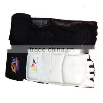 high quality white and black feet gear taekwondo foot guard